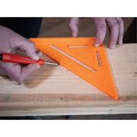 &eacute;querre de charpentier Structo-Cast&reg; de 7 po Nuna Depot Inc.