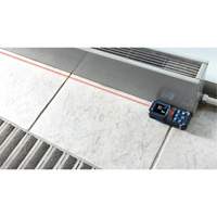 T&eacute;l&eacute;m&egrave;tre laser rouge BLAZE, 0.0' - 165' (0.0 m - 50,2 m) Gamme de mesure, Num&eacute;rique (&eacute;lectronique) Nuna Depot Inc.