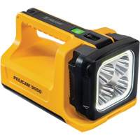 Lampe de poche lanterne haute performance 9050, DEL, 3369 lumens, 2,75 hres de fonctionnement, piles Rechargeable/AA, Compris Nuna Depot Inc.