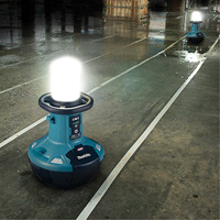 Lampe de chantier &agrave; DEL auto-redressante 40Vmax XGT (outil seulement)?, DEL, 5500 lumens Nuna Depot Inc.
